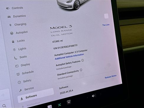 Used 2018 Tesla Model 3 Long Range image 18