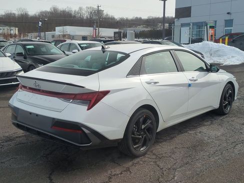 New 2026 Hyundai Elantra SEL Sport Premium FWD image 3