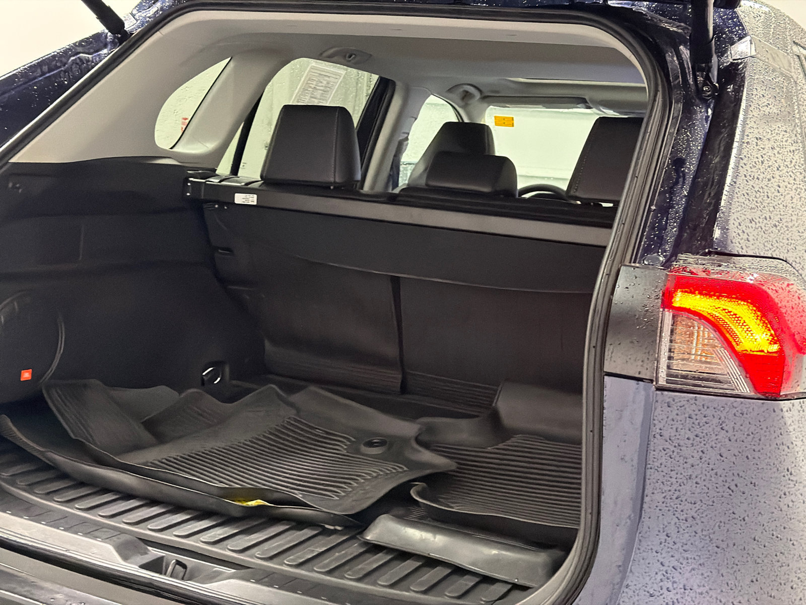 Used 2025 Toyota RAV4 XLE Premium w/ Weather Package AWD/4WD image 9