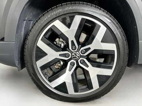 Used 2023 Volkswagen Taos SEL AWD/4WD image 11