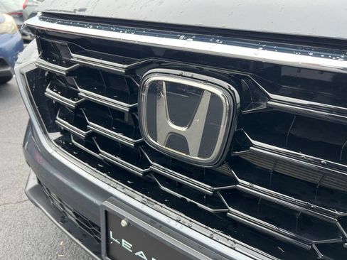 Certified 2025 Honda CR-V EX image 29
