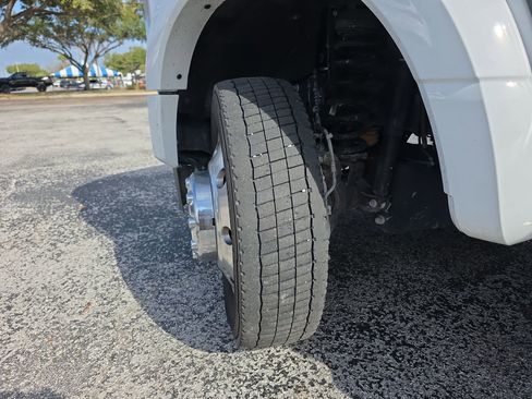 Used 2023 Ford F450 Lariat image 35