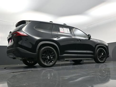 Used 2025 Toyota Grand Highlander AWD image 22