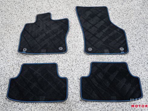 Used 2024 Volkswagen Golf R 4-Door image 33