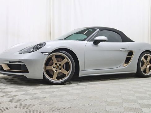 Used 2022 Porsche 718 Boxster RWD image 3