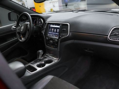 Used 2018 Jeep Grand Cherokee Altitude image 37