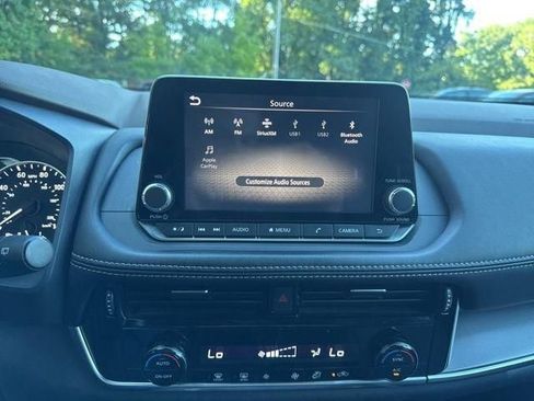 Used 2021 Nissan Rogue SV image 30