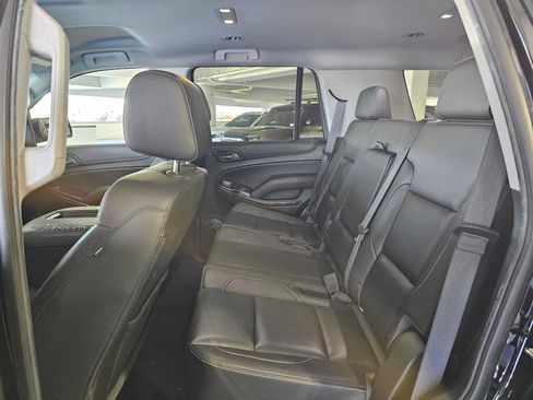 Used 2018 Chevrolet Tahoe LT w/ Luxury Package AWD/4WD image 20
