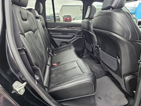 Used 2024 Jeep Grand Cherokee Limited 4xe image 11