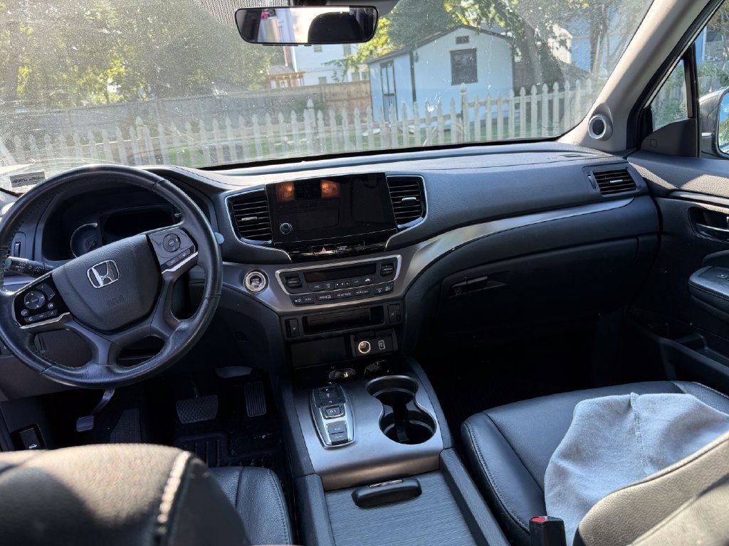 Used 2022 Honda Pilot EX-L image 2