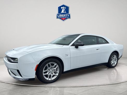 New 2025 Dodge Charger Daytona R/T w/ Sun & Sound Package AWD/4WD image 3
