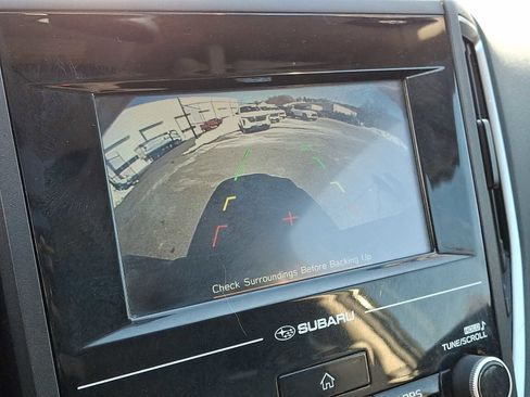 Used 2018 Subaru Crosstrek 2.0i Premium image 18