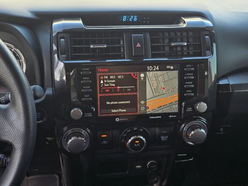 Used 2022 Toyota 4Runner TRD Off-Road Premium w/ Moonroof Package AWD/4WD image 30