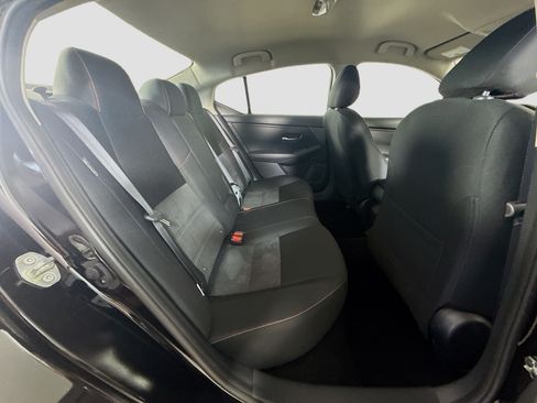 Used 2025 Nissan Sentra SR FWD image 27