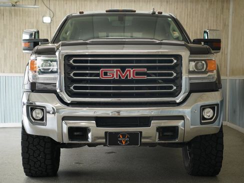 Used 2019 GMC Sierra 2500 SLT AWD/4WD image 3