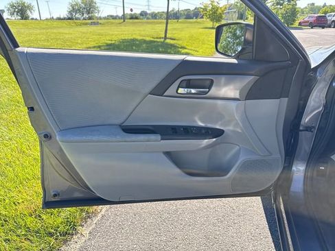 Used 2014 Honda Accord LX image 21