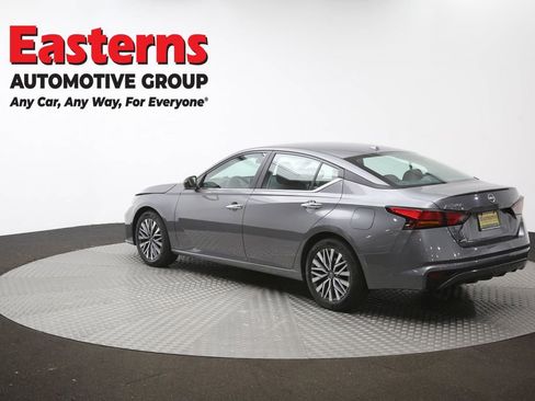 Used 2025 Nissan Altima 2.5 SV FWD image 63