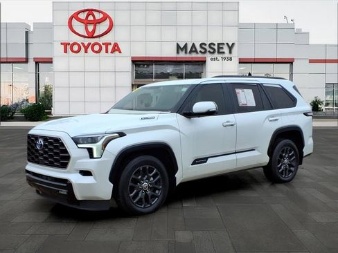 Used 2023 Toyota Sequoia Platinum image 29