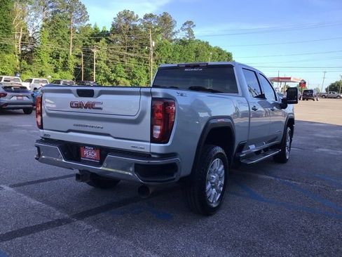 Used 2021 GMC Sierra 2500 SLE w/ SLE Value Package; image 4