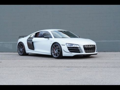 Used 2012 Audi R8 GT image 1