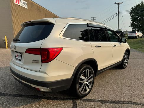 Used 2016 Honda Pilot Touring image 9