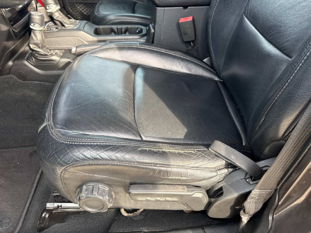 Used 2018 Jeep Wrangler Unlimited Sport S AWD/4WD image 22