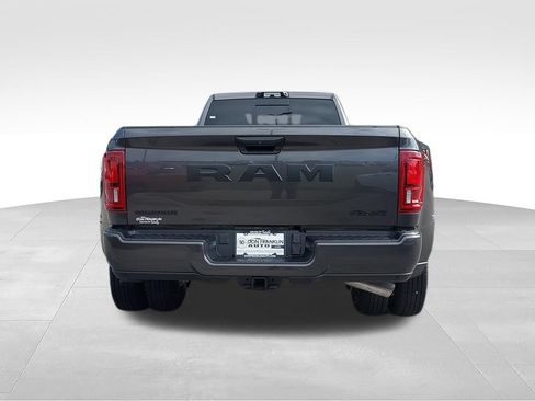 New 2026 RAM 3500 Big Horn AWD/4WD image 7