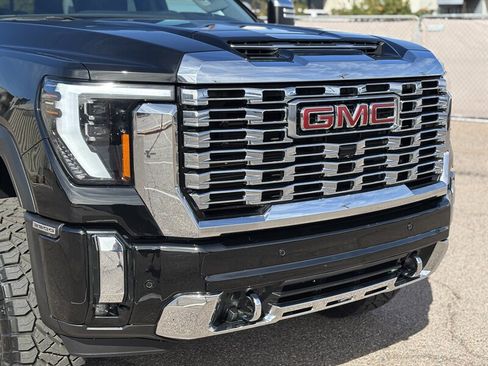 Used 2024 GMC Sierra 3500 Denali w/ Denali Reserve Package image 6