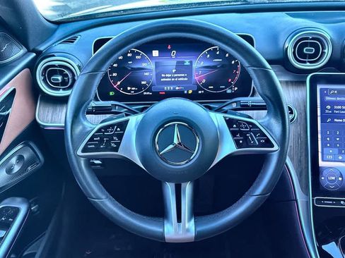Used 2025 Mercedes-Benz C 300 Sedan image 15