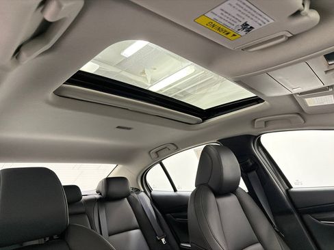 Used 2025 MAZDA MAZDA3 s image 11