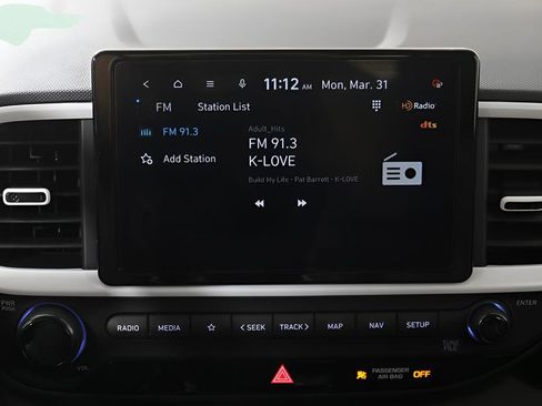 New 2025 Hyundai Venue Limited FWD image 30