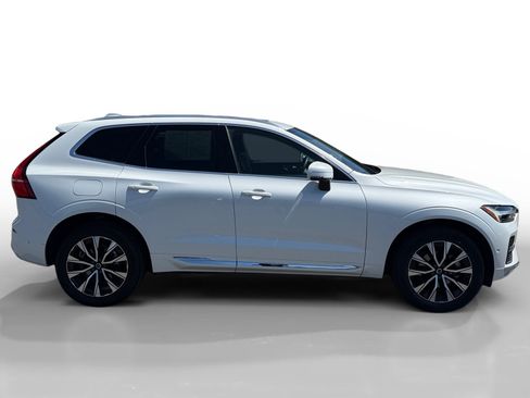 Used 2023 Volvo XC60 B5 Plus w/ Protection Package FWD image 6