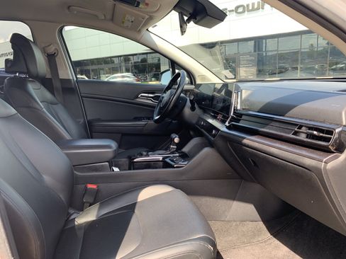Used 2023 Kia Sportage EX FWD image 35