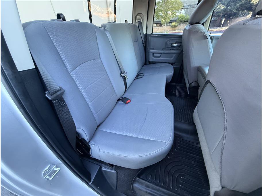 Used 2017 RAM 1500 Classic SLT RWD image 15