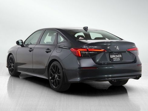 Used 2024 Honda Civic Sport image 3