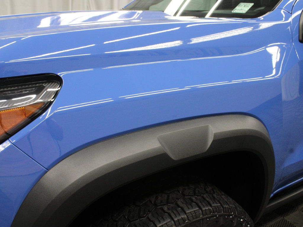 Used 2025 Chevrolet Colorado Trail Boss w/ Midnight Edition AWD/4WD image 53