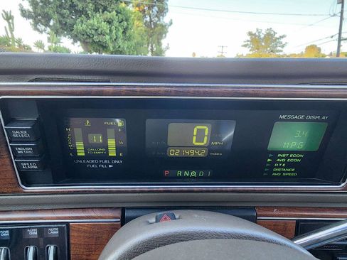 Used 1988 Lincoln Continental Signature image 37