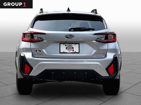 Used 2024 Subaru Crosstrek 2.0i Premium AWD/4WD image 5