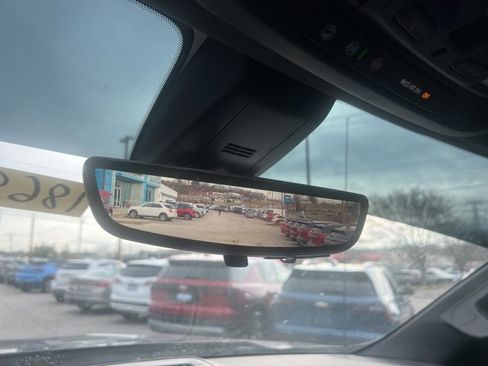 Used 2021 Chevrolet Silverado 1500 High Country w/ Technology Package image 19