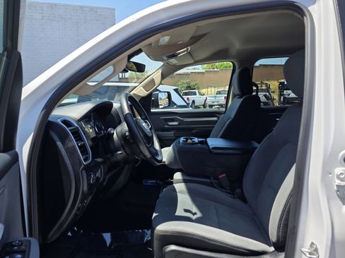 Used 2020 RAM 1500 Big Horn RWD image 10
