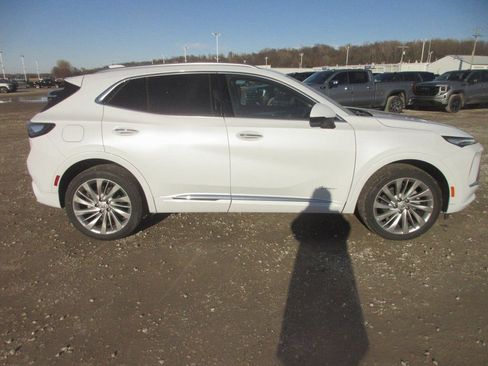 New 2026 Buick Envision Avenir image 3