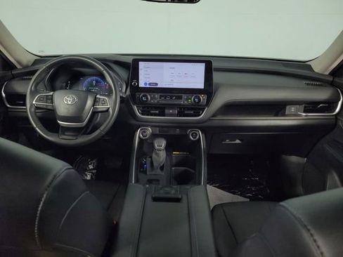 Used 2024 Toyota Grand Highlander XLE image 26