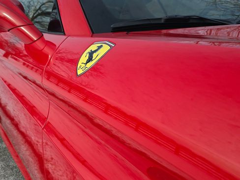 Used 2015 Ferrari California T image 14