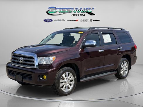 Used 2016 Toyota Sequoia Limited w/ Safety & Convenience Package image 7