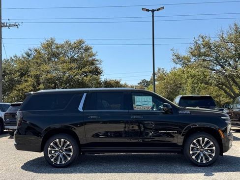 New 2026 Chevrolet Suburban High Country RWD image 5