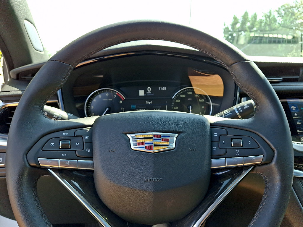 Used 2024 Cadillac XT6 Premium Luxury AWD/4WD image 20