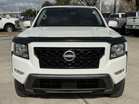 Used 2024 Nissan Frontier SV w/ Technology Package image 10
