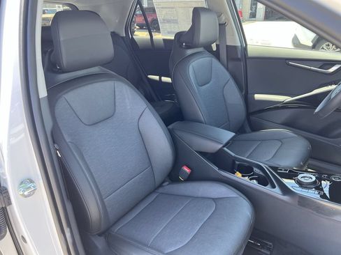 New 2026 Kia Niro Wave w/ Wave Preserve Package FWD image 25