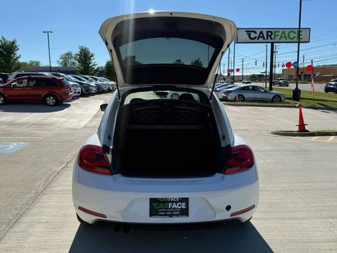 Used 2014 Volkswagen Beetle 2.5 FWD image 11