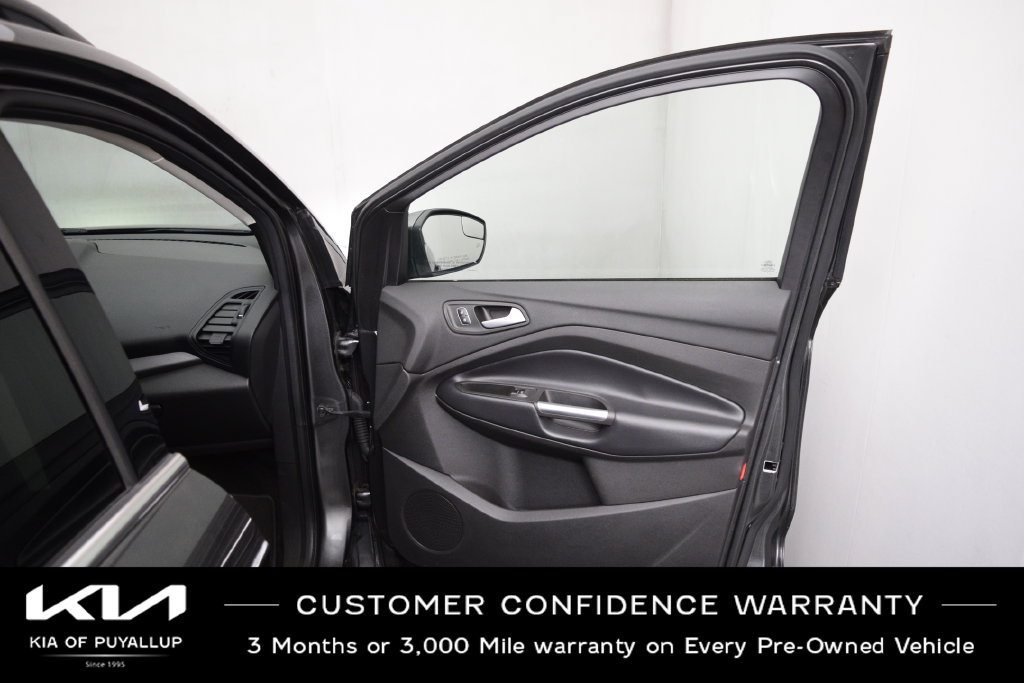 Used 2019 Ford Escape SEL w/ Sun & Style Package FWD image 16